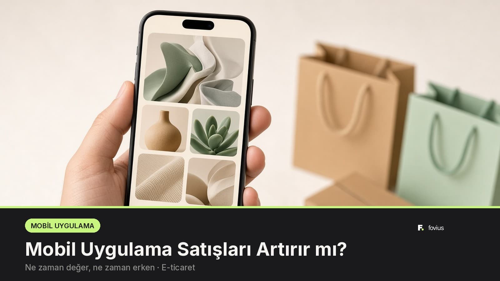 Elde alışveriş uygulamalı telefon, kraft çantalar